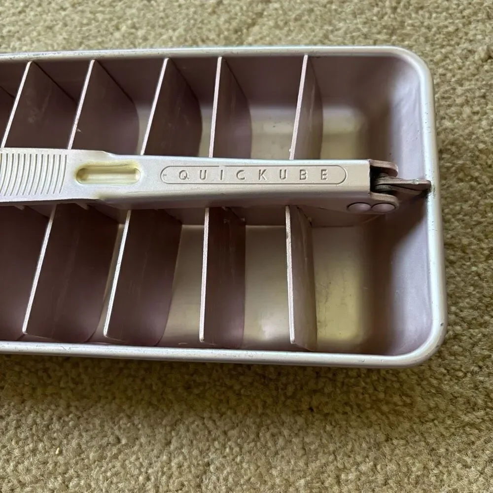 Frigidaire Quickube Vintage Ice Cube Tray